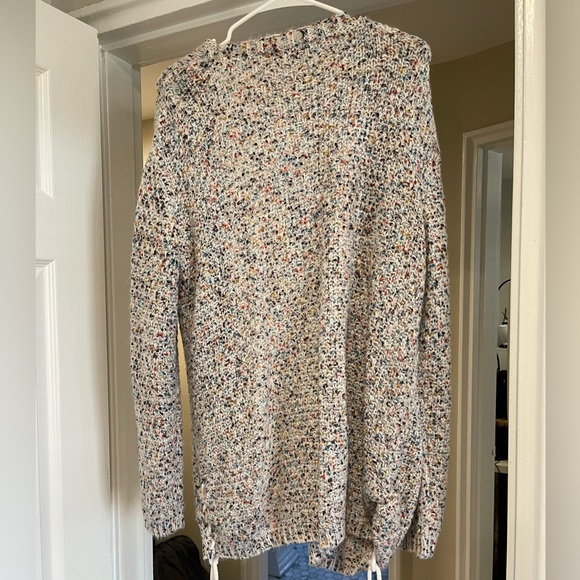 Cardigan - Picture 2 of 4